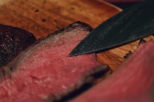 お正月にぴったりなローストビーフの簡単作り置きレシピは？