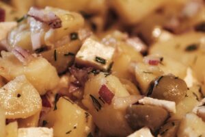 お正月にぴったりなポテトサラダの冷凍保存方法は？