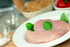 お正月にぴったりな料理で鶏むねを使った節約レシピは？